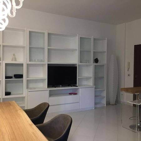 Comodo Appartamento In Pieno Centro Iun P1868 Cagliari Kültér fotó
